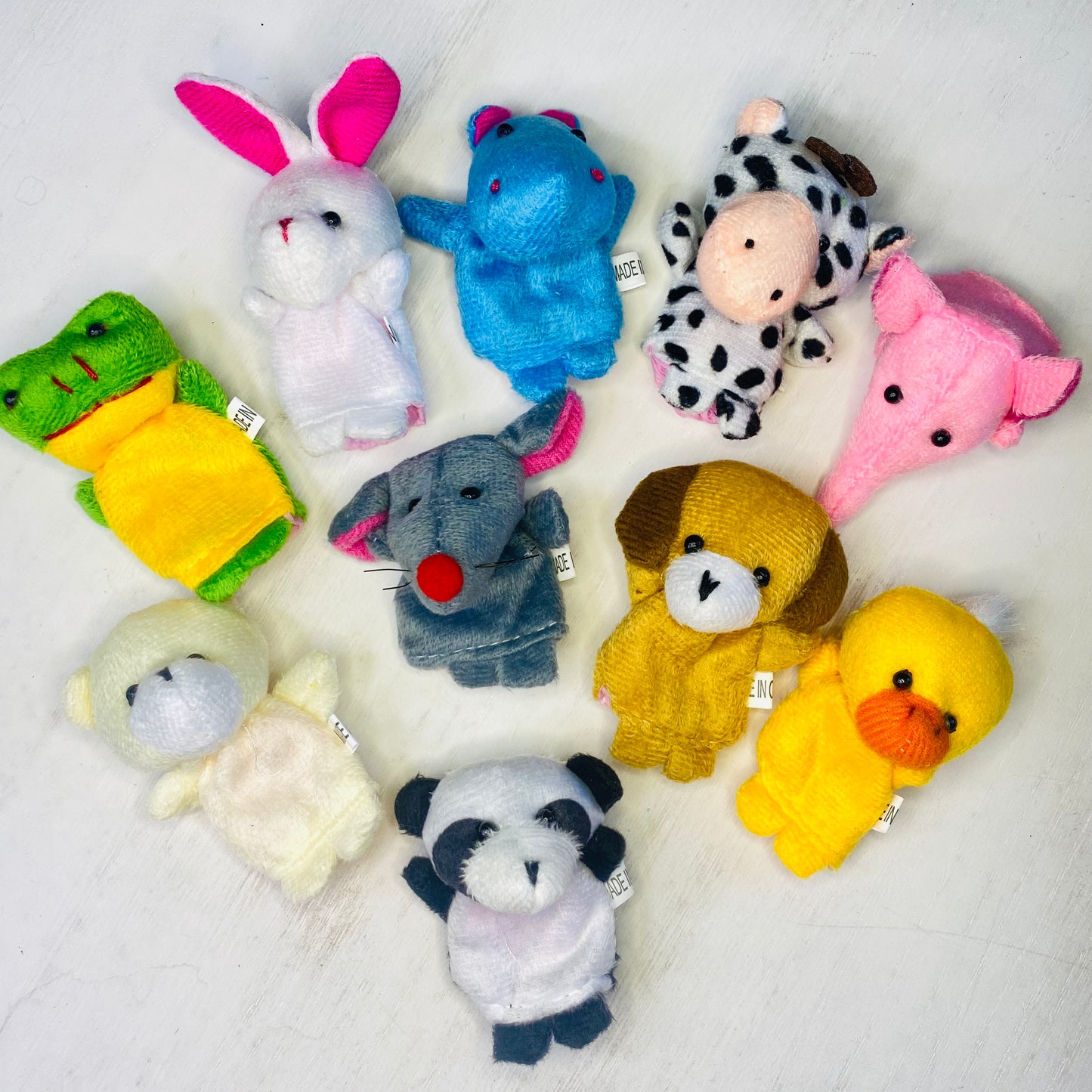 Adorable animal finger puppets for story telling fun! Pretend play toys for kids ages 3-5 years old. Educational toys to build your child's imagination and creativity. Fun Learn Grow Co.