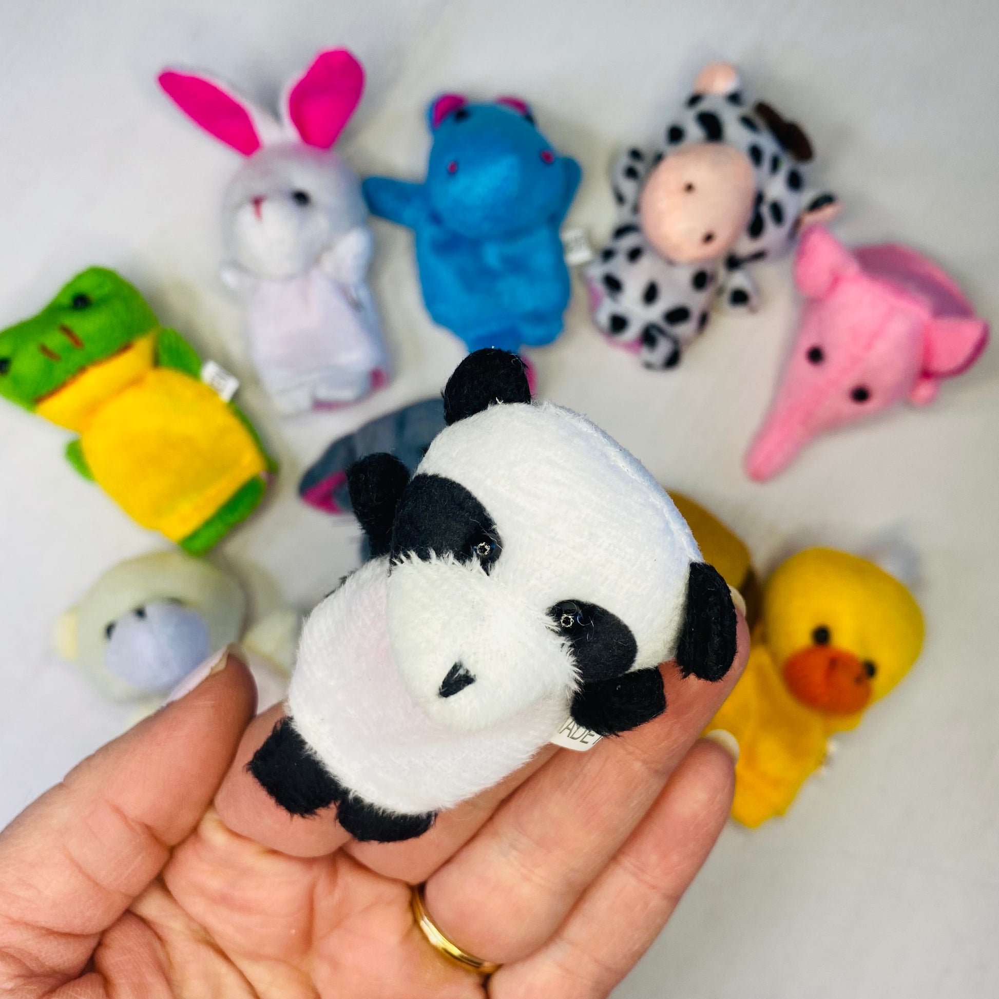 Adorable animal finger puppets for story telling fun! Pretend play toys for kids ages 3-5 years old. Educational toys to build your child's imagination and creativity.