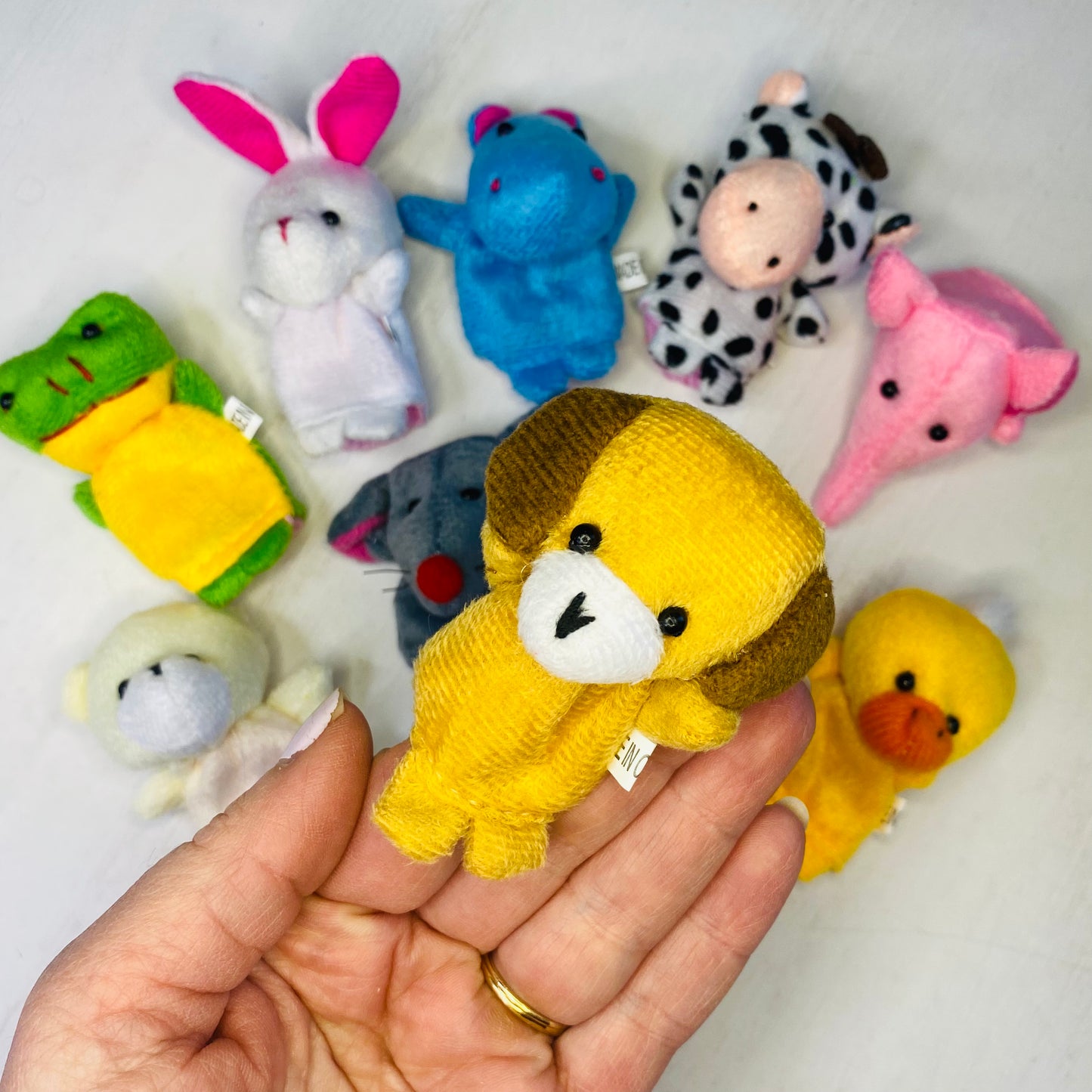 Adorable animal finger puppets for story telling fun! Pretend play toys for kids ages 3-5 years old. Educational toys to build your child's imagination and creativity. Fun Learn Grow Co.