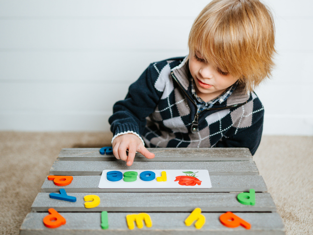 Wooden Alphabet Spelling Game - Fun Learn Grow Co. Fun Learn Grow Co.